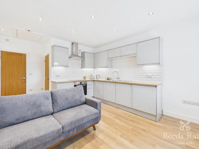 Apartment for rent in Little Preston, West Yorkshire