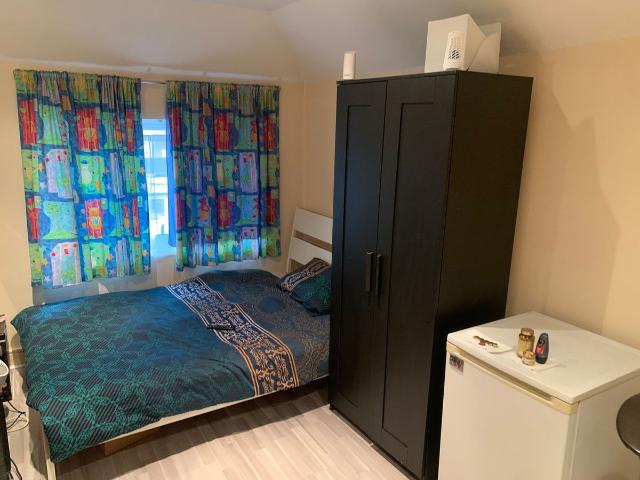 Room for rent in Kingsbury, Greater London