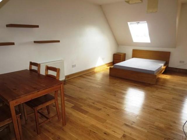 Apartment for rent in Kingsbury, Greater London