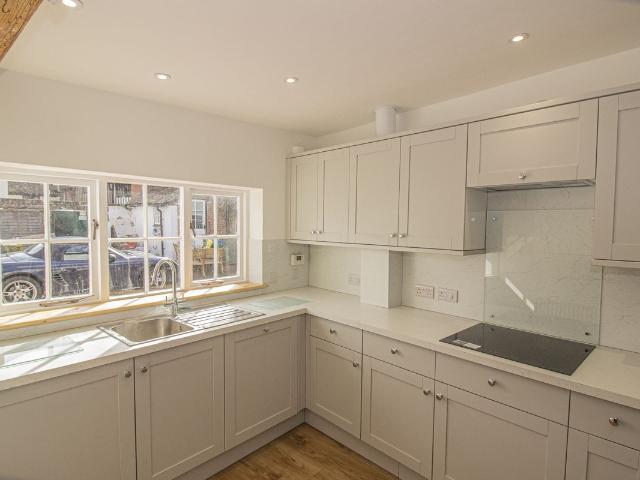 House for rent in Nayland-with-Wissington, Chelmondiston