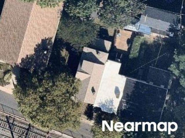 House for sale in East Orange, Essex County