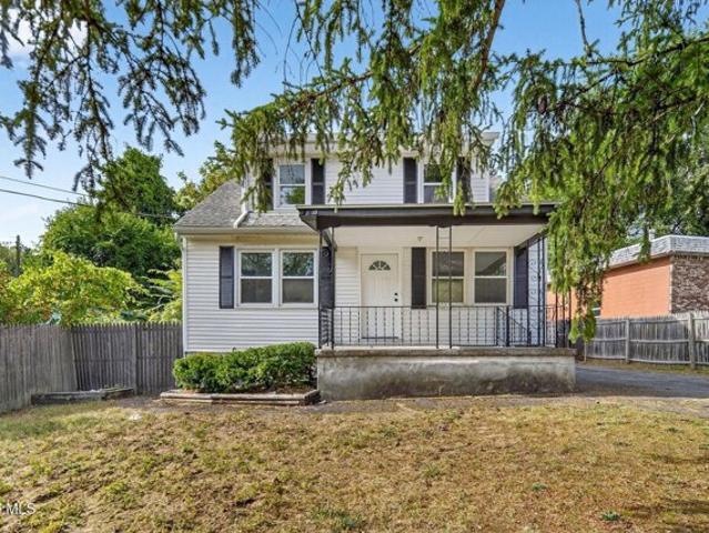 House for sale in Guilderland, New York