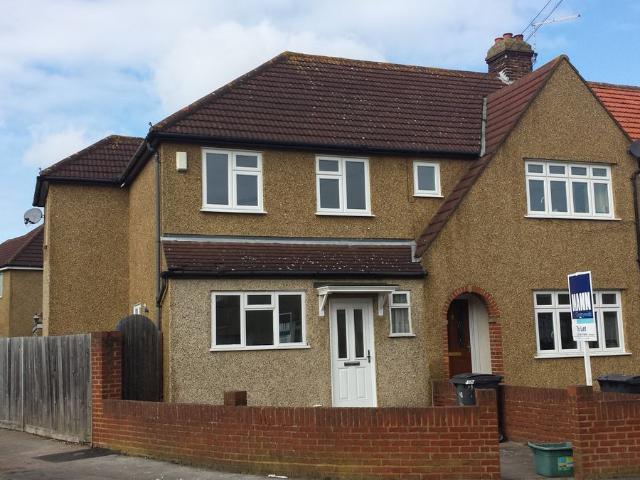 House for rent in Chessington, Greater London