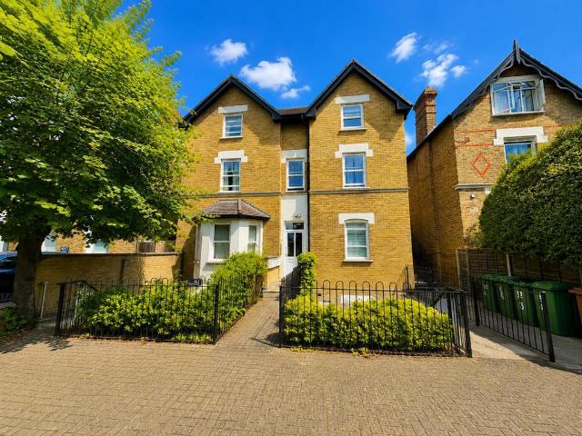 Apartment for rent in London Borough of Lewisham, Forest Hill