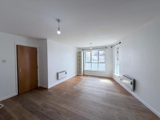Apartment for rent in London Borough of Ealing, Greater London