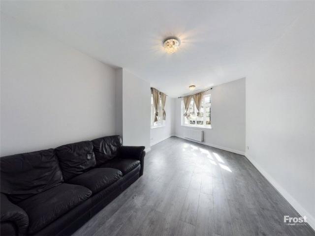 House for rent in Lower Halliford, Surrey