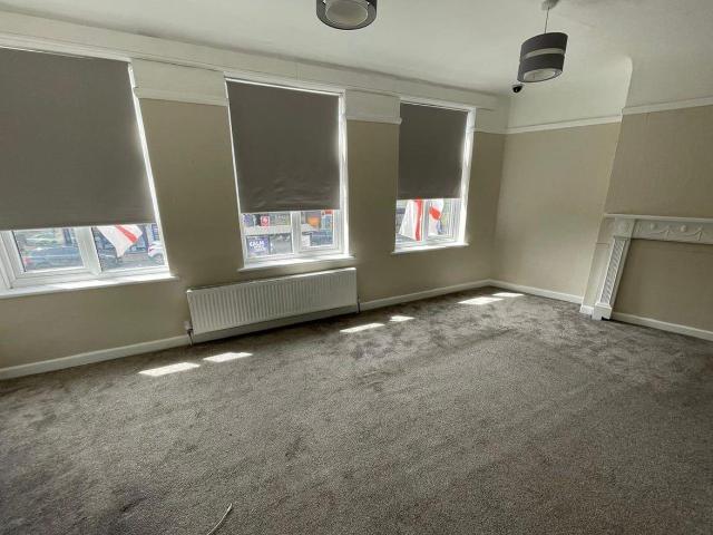 Apartment for rent in Lower Halliford, Surrey