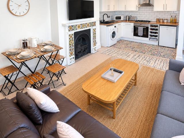 Apartment for rent in Aldrington