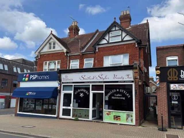 House for sale in World's End, Perryfields