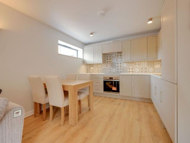 Apartment for rent in Perryfields, West Sussex
