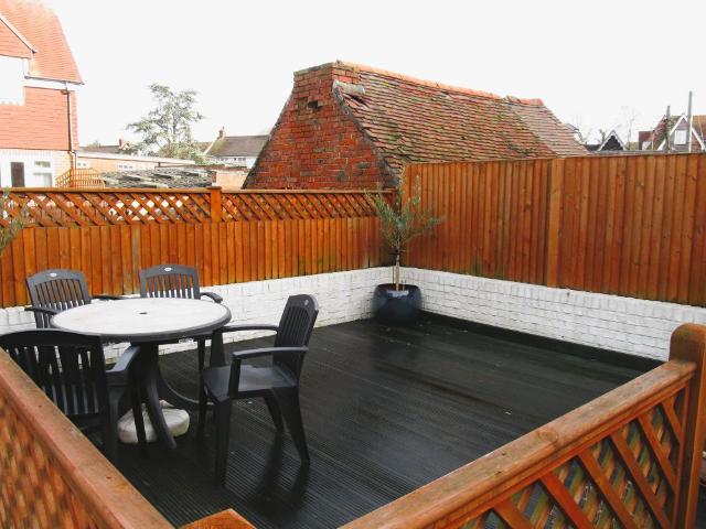 Apartment for rent in Perryfields, West Sussex