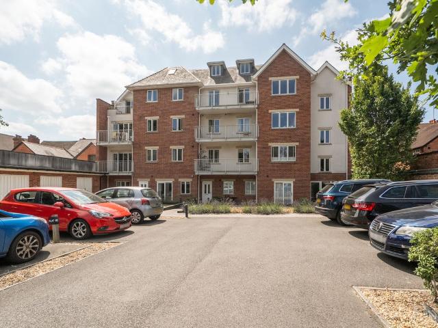 Apartment for rent in Caversham, Reading