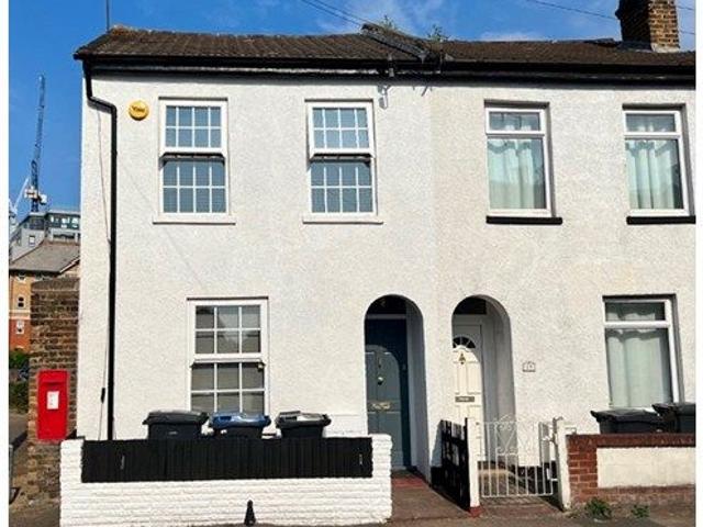 House for rent in London Borough of Croydon, Greater London