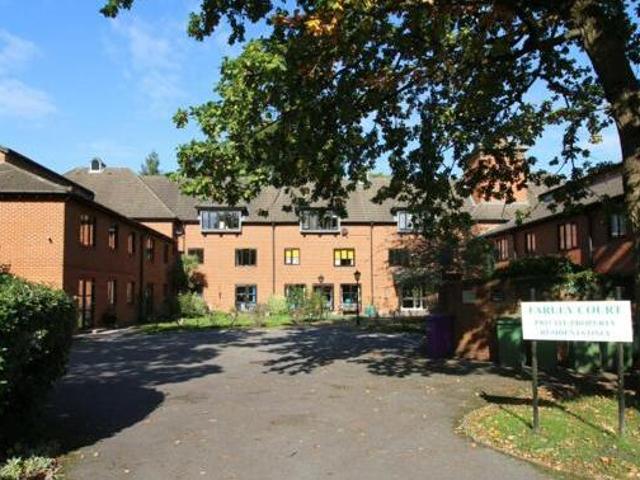 House for sale in Farnborough, Hampshire