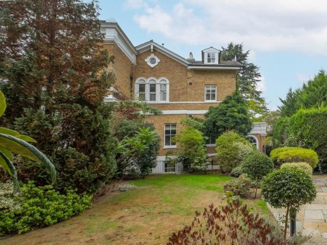 House for rent in Molesey, Elmbridge