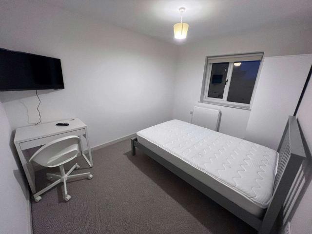 Room for rent in Feckenham, City Of Bristol