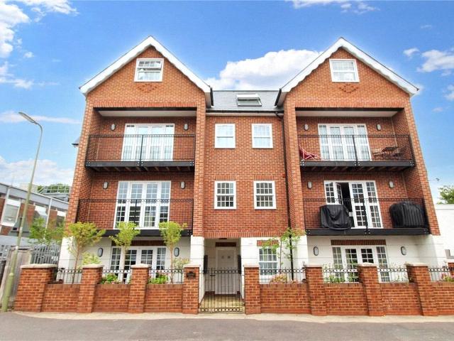 Apartment for rent in Fleet, Hart