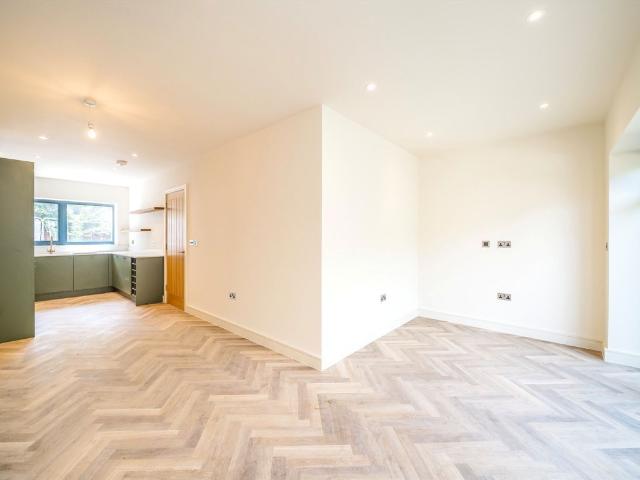 Apartment for rent in London Borough of Ealing, Hanwell