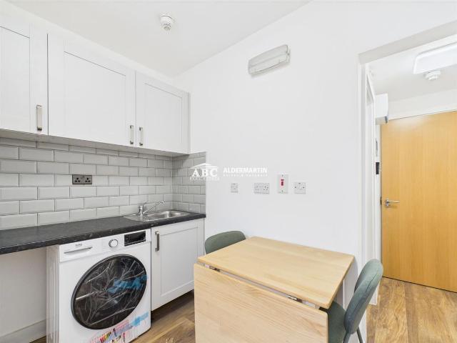 Studio for rent in Hendon, Isle Of Man