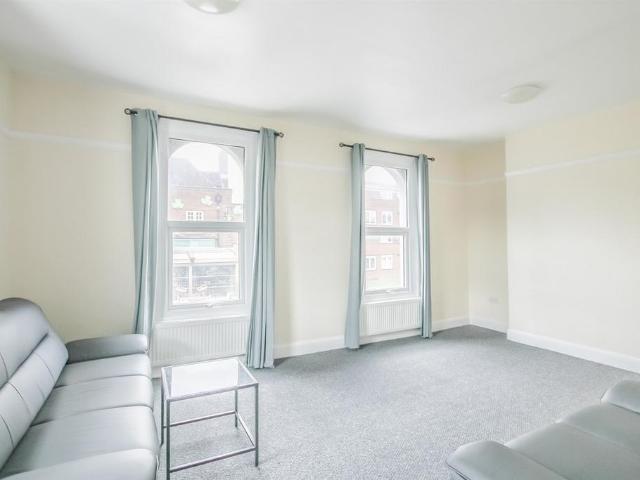 Apartment for rent in Hendon, Greater London