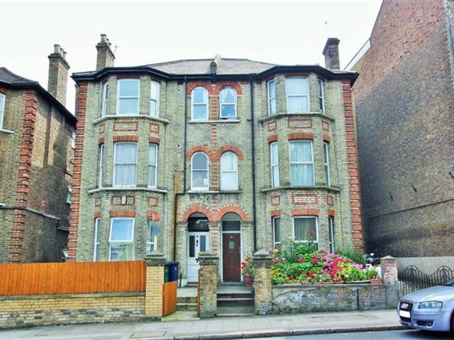 House for rent in Hendon, Greater London