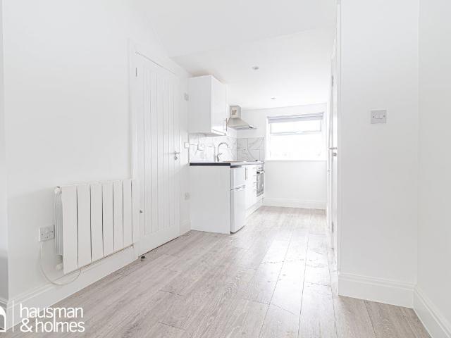 Studio for rent in Hendon, Greater London
