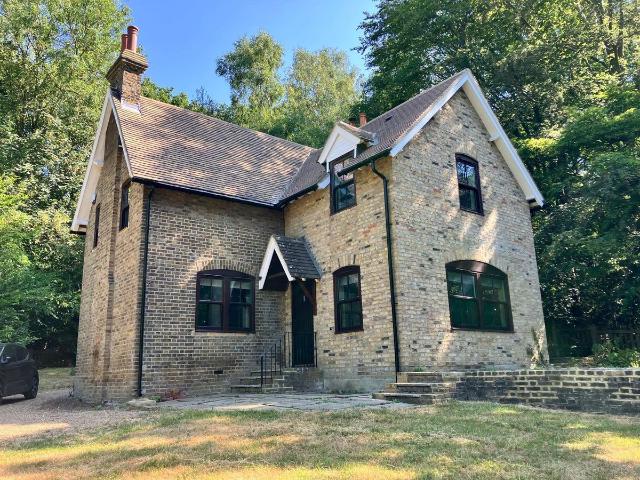 House for rent in Sewardstonebury, Epping