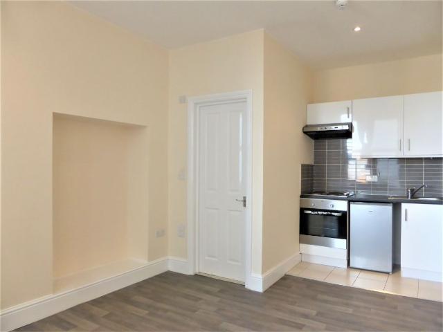 Studio for rent in Aldrington