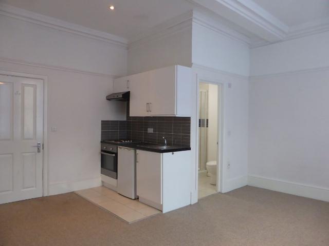 Studio for rent in Aldrington