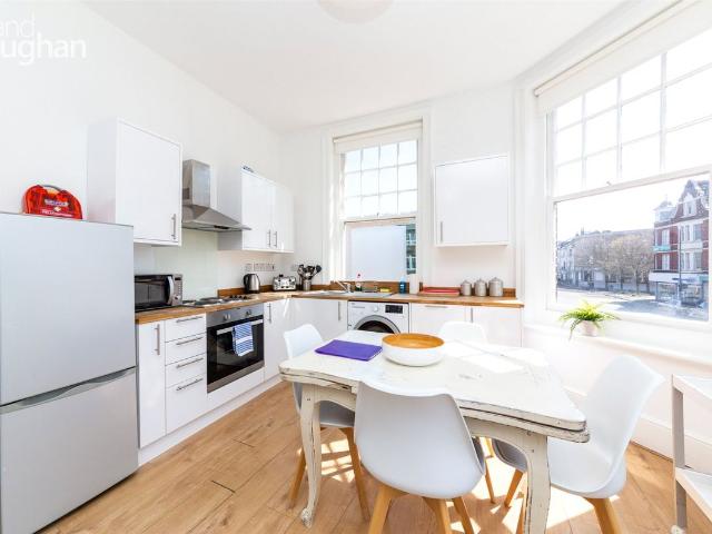Apartment for rent in Aldrington