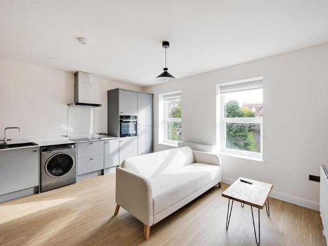 Room for rent in City Centre, Feckenham