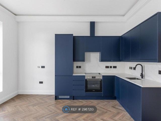 Apartment for rent in London Borough of Ealing, Greater London