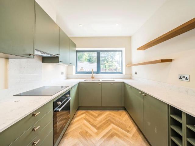 House for rent in London Borough of Ealing, Greater London