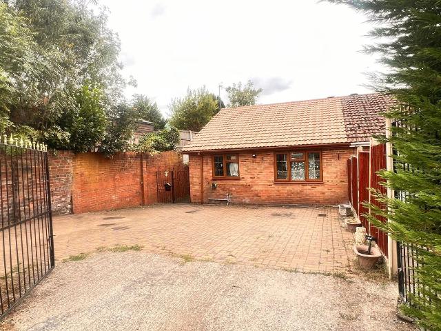 House for rent in Brierley Hill, West Midlands