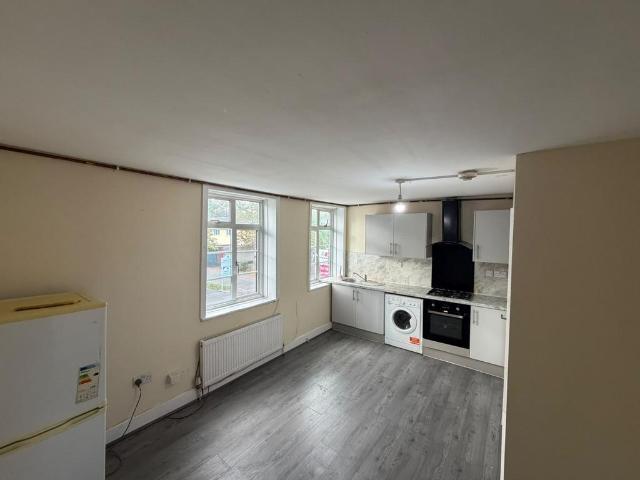 House for rent in London Borough of Merton, Greater London