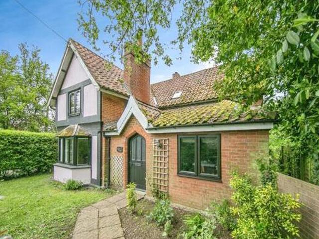 House for sale in Otley, West Yorkshire