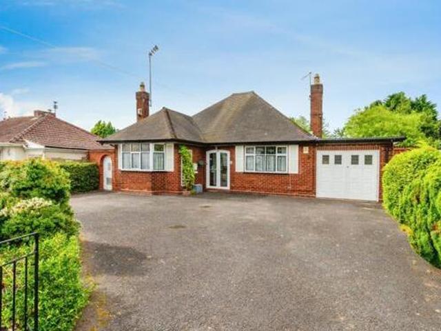 House for sale in Tettenhall, West Midlands