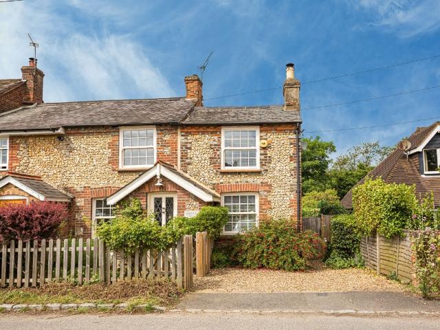 House for rent in Chepping Wycombe, Tylers Green