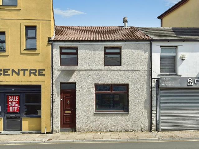 Apartment for rent in Pentre, Ton Pentre