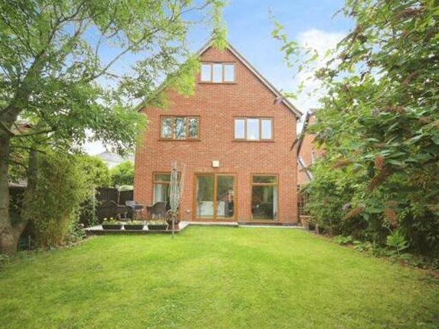 House for sale in Redditch, Worcestershire