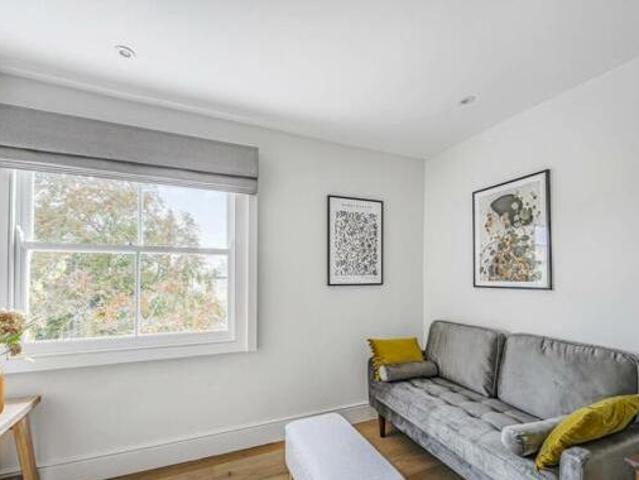 House for rent in Richmond Hill, Deepcut