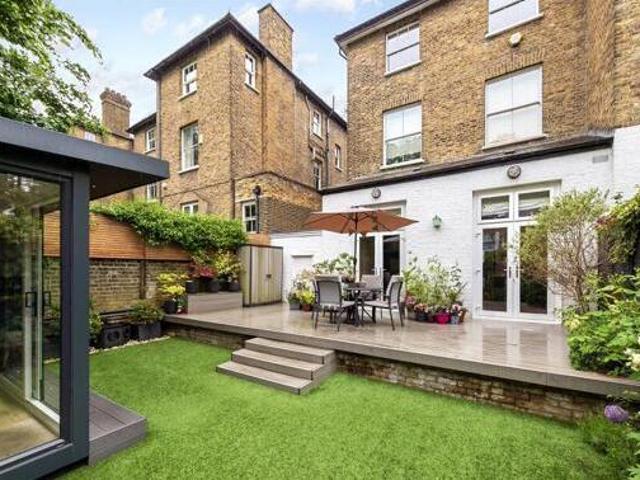 House for sale in Richmond Hill, Deepcut