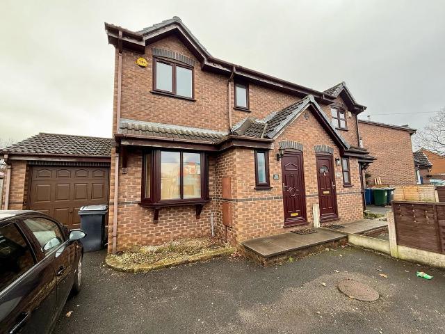 House for rent in Stanley, Roby Mill