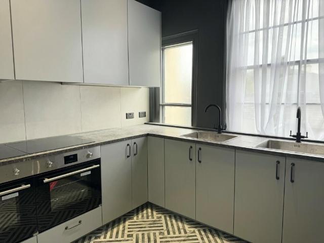 Apartment for rent in St James, Sandown Park
