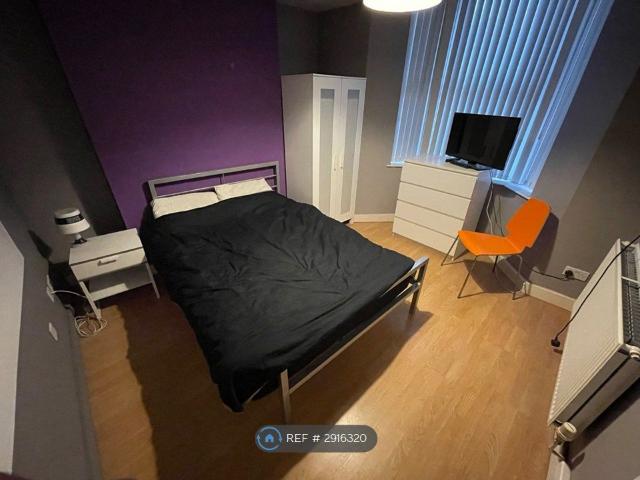 Room for rent in Calderstones