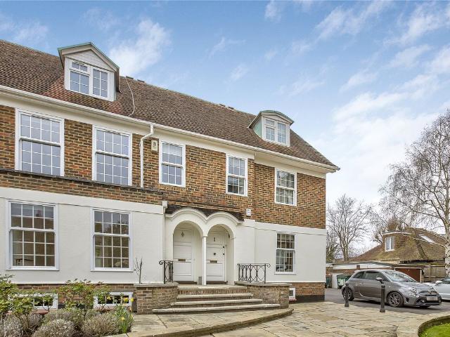 House for rent in London Borough of Merton, Greater London
