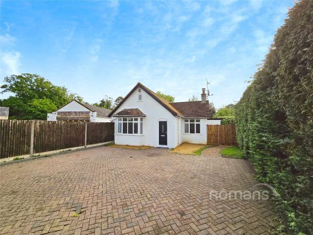 House for rent in Heol-las, Surrey