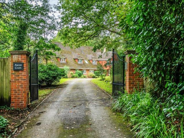 House for rent in St John's, Woking