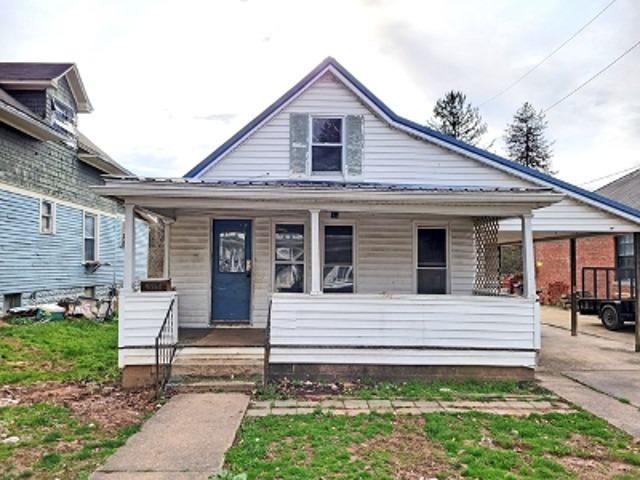 House for sale in Gandeeville, West Virginia