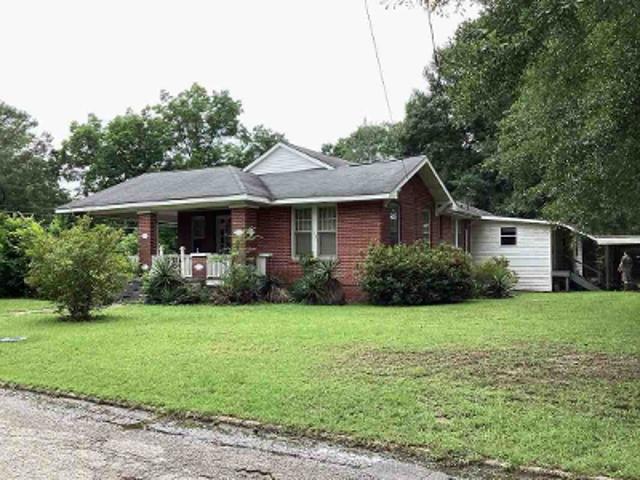 House for sale in Hurtsboro, Alabama